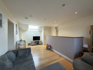 Lounge- click for photo gallery